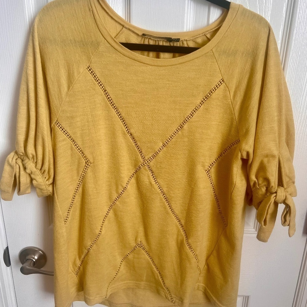 Doe & Rae Tie Sleeve Top Cutout Detail Blouse Casual Comfy Pullover ladies small